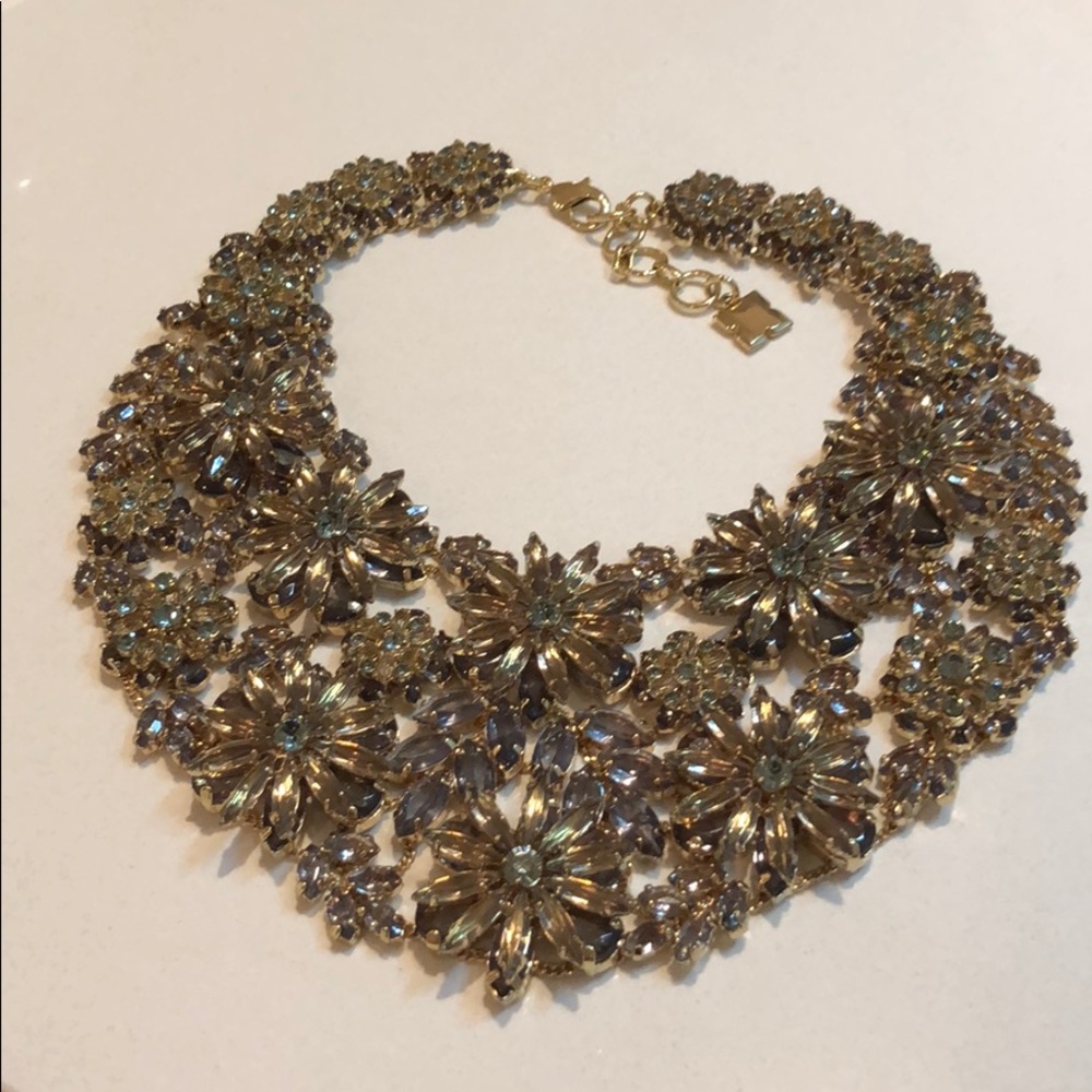 BCBG decorative necklace